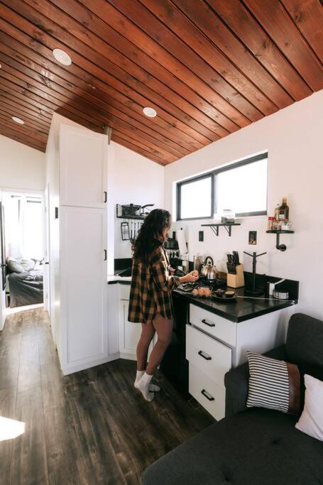 Grand Canyon Stargazing Off-Grid Tiny Home Valle Εξωτερικό φωτογραφία